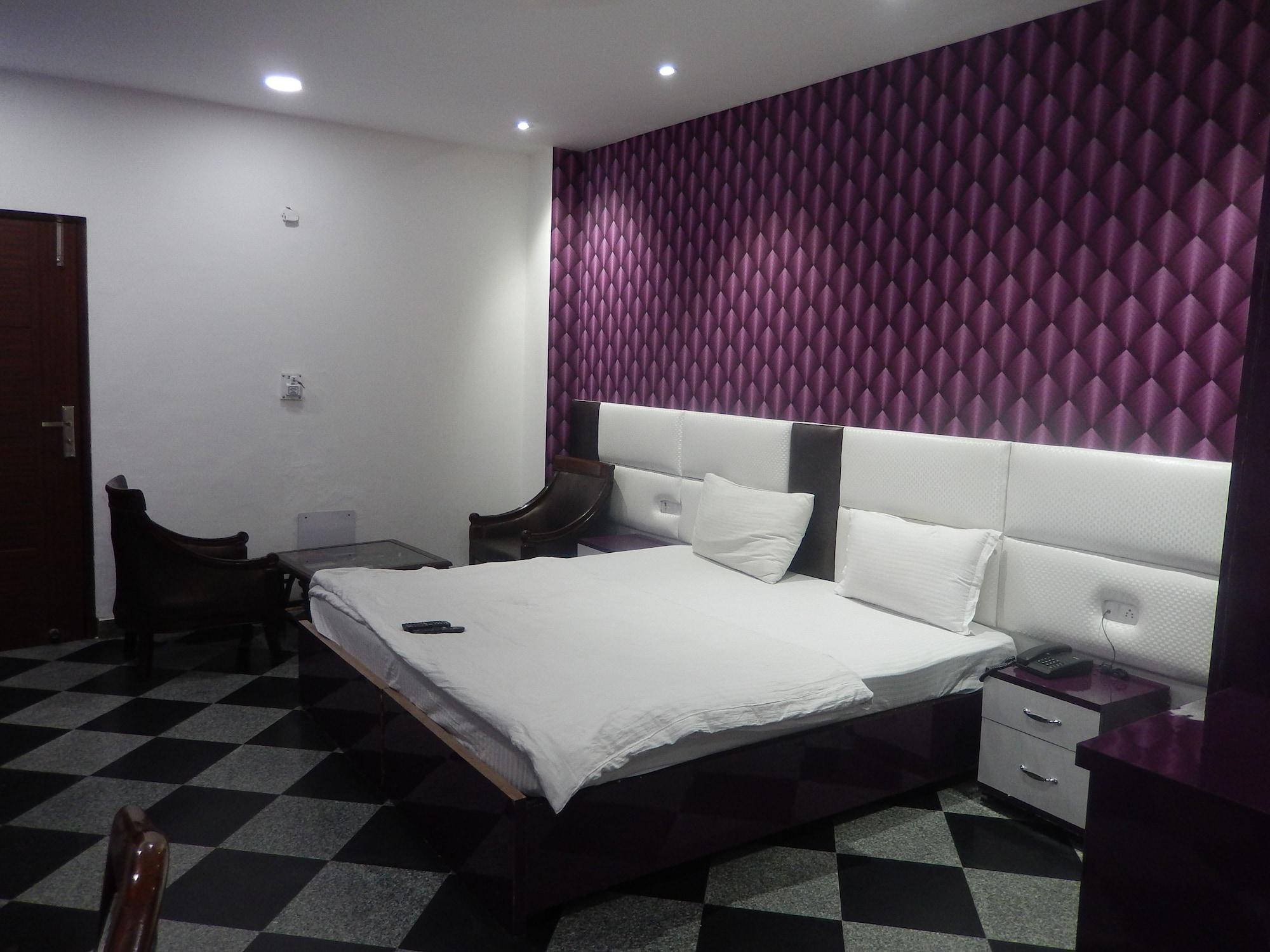 A New Delhi Hotel Orchid Garden Exterior photo