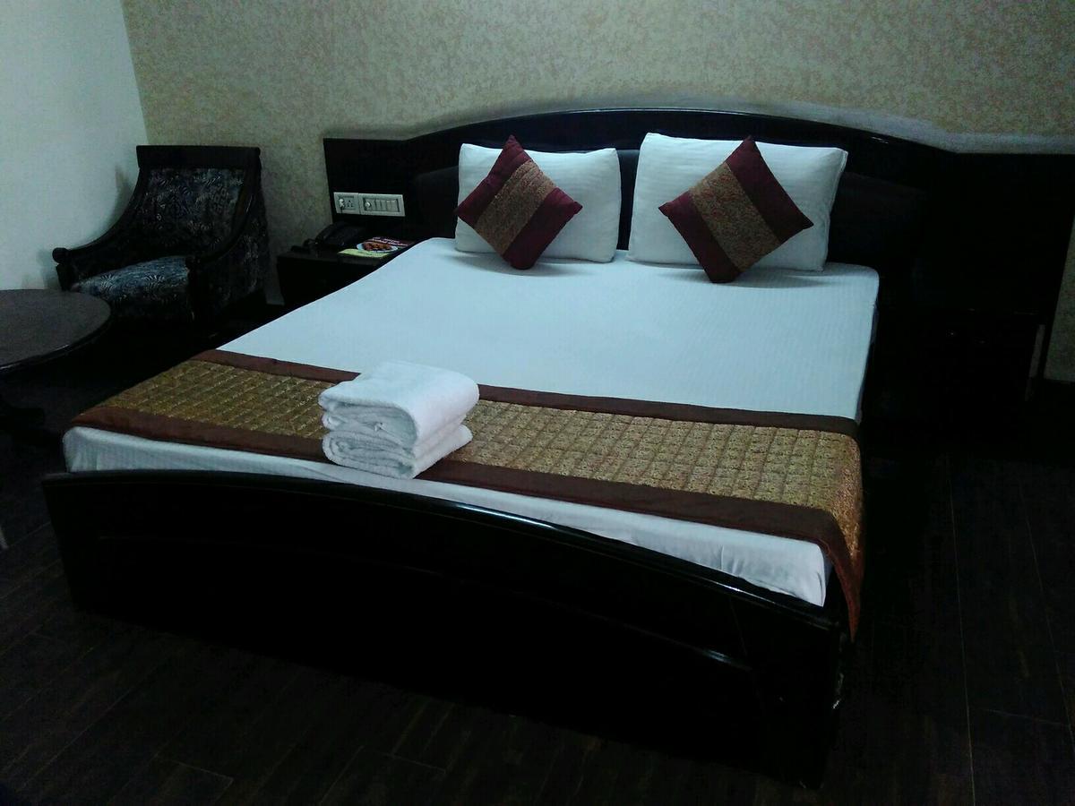 A New Delhi Hotel Orchid Garden Exterior photo